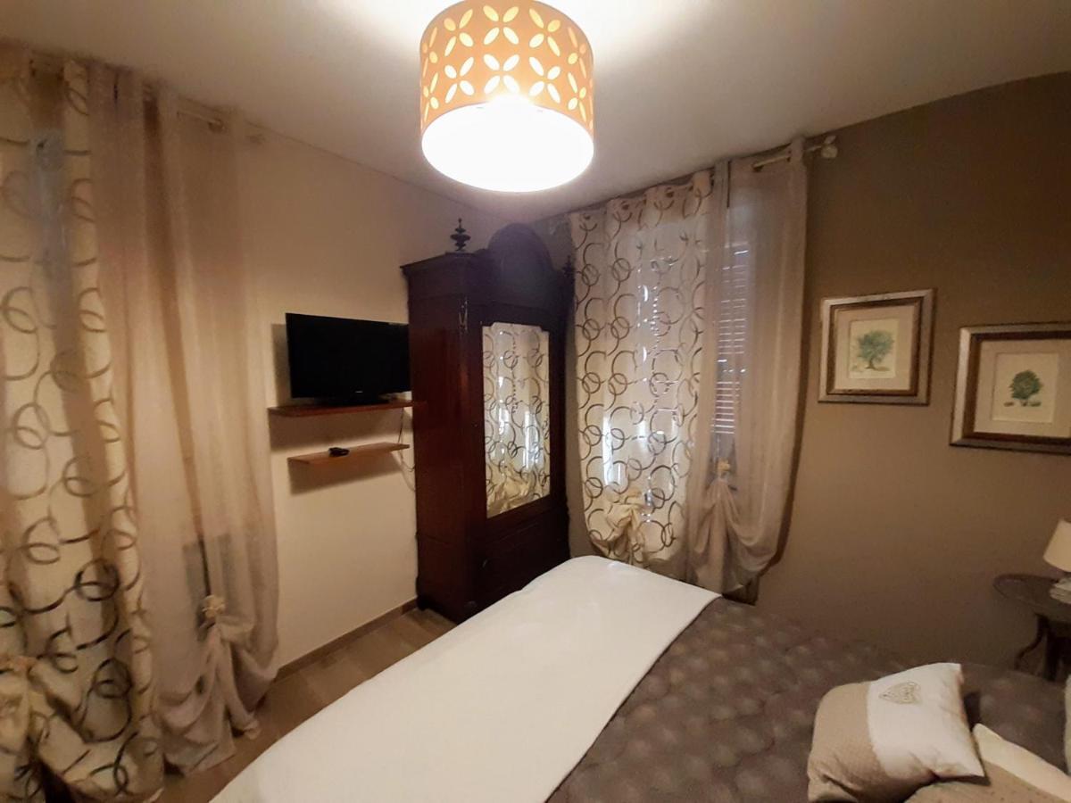 La Rosa Di Francesco Inn Valfabbrica Kültér fotó