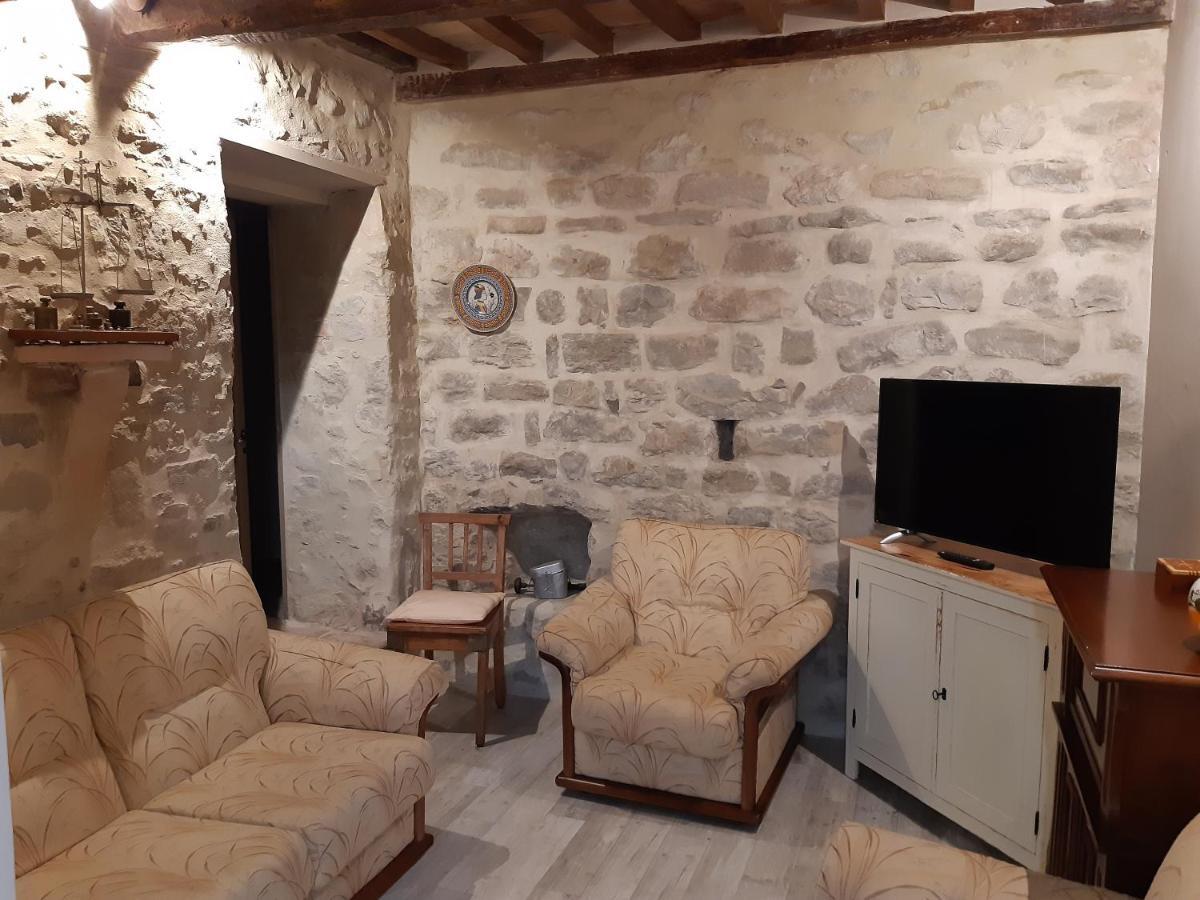 La Rosa Di Francesco Inn Valfabbrica Kültér fotó