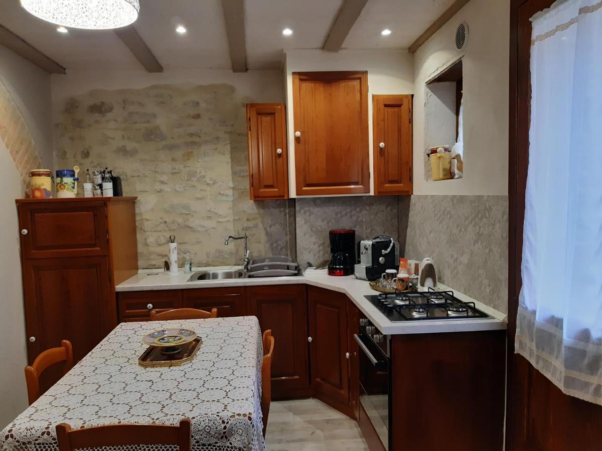 La Rosa Di Francesco Inn Valfabbrica Kültér fotó